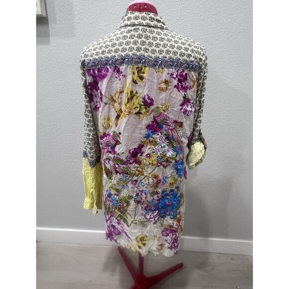 Aratta Silent Journey Mixed Embroidered Print Top size Small - Picture 4 of 8